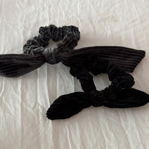 Chic Velvet Hair Scrunchies Set - Black and Gray